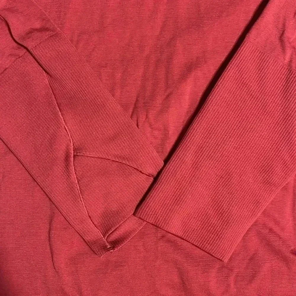 228 Lululemon Swiftly Speed Turtleneck - image 5